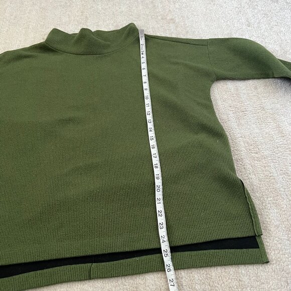 By Anthropologie Green Ribbed Knit Top M - Picture 5 of 11